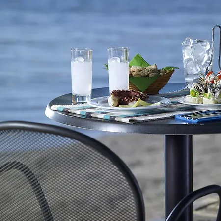 Avantis Hotel 4*