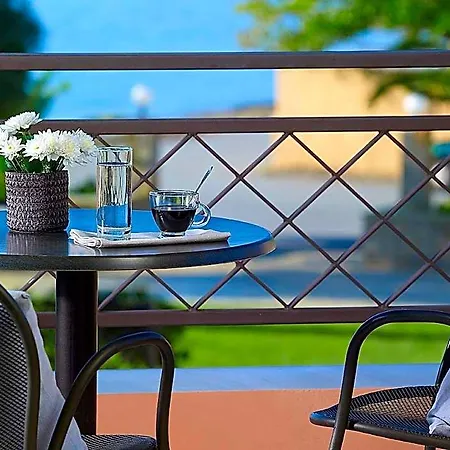 Avantis Hotel 4*