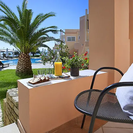 Avantis Hotel