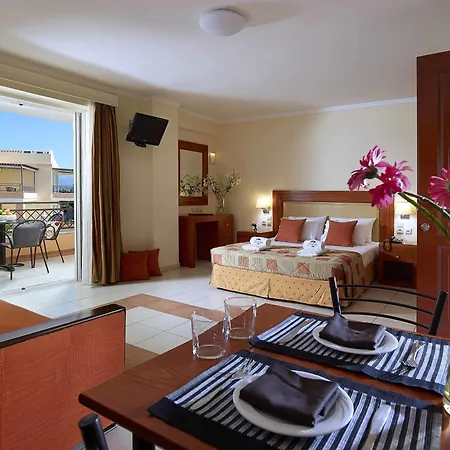 Avantis Hotel